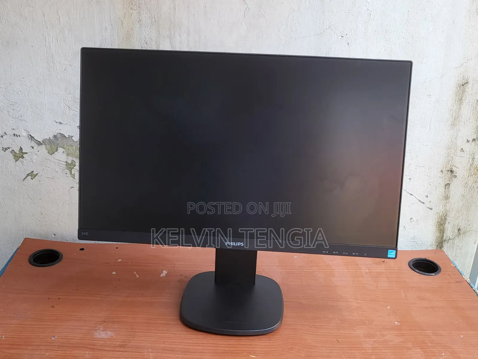 Phips Brand New Monitor