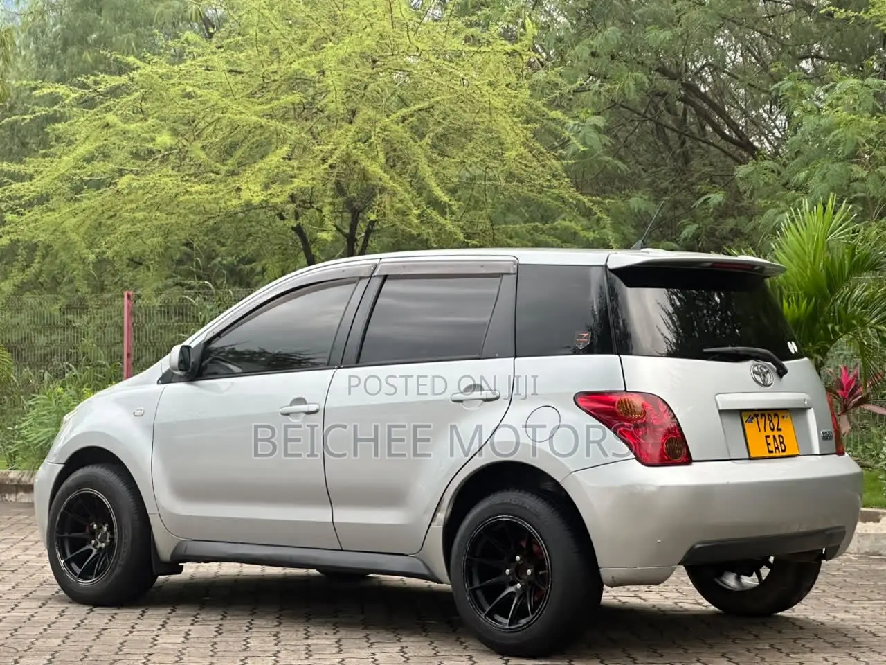 Toyota IST 2006 White