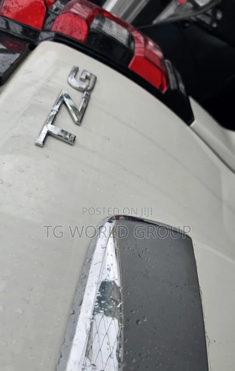 Toyota Land Cruiser Prado 2.8 2020 White