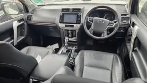 Toyota Land Cruiser Prado 2.8 2020 White