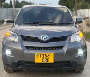 Toyota IST 2007 Gray