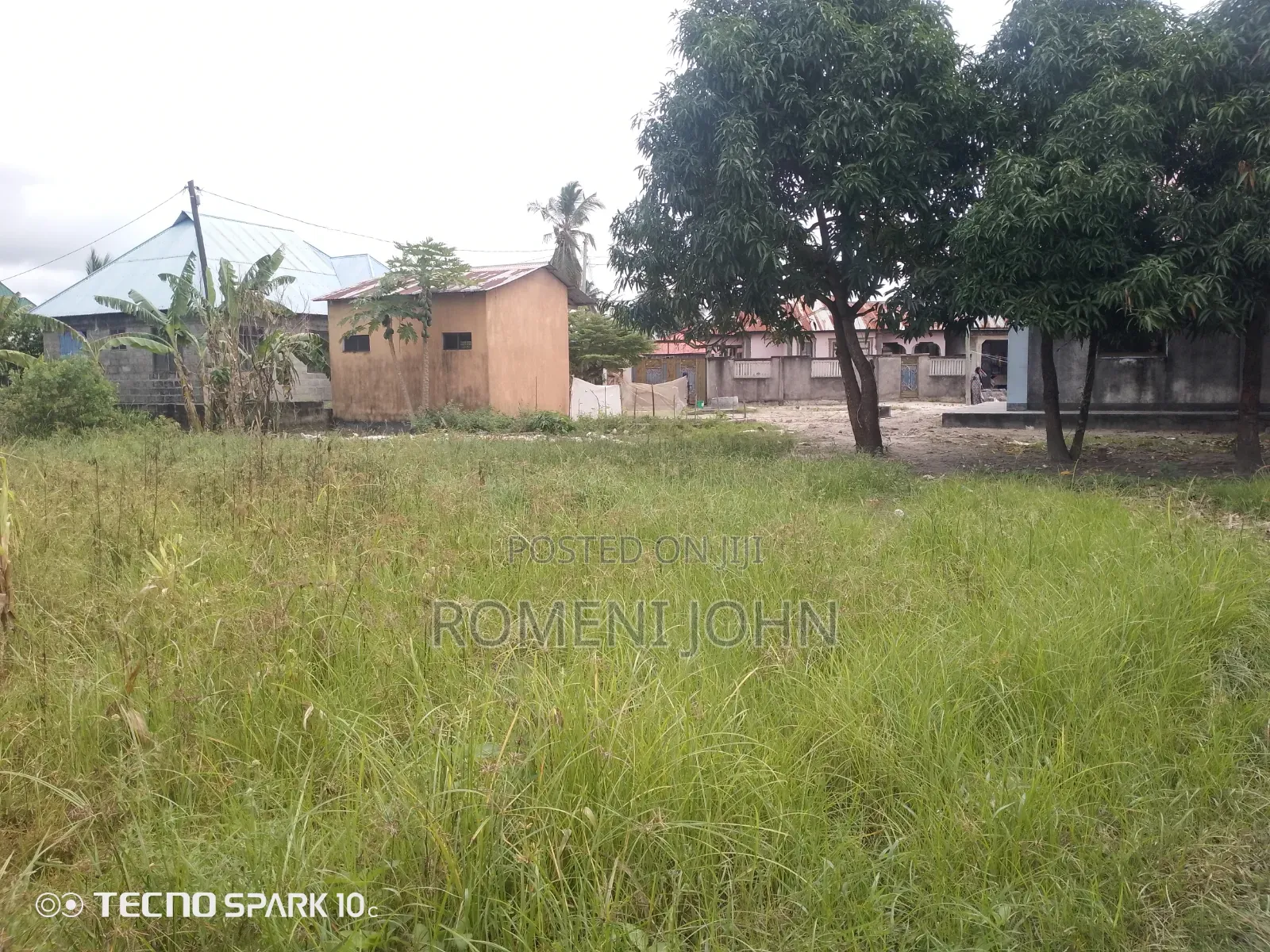 Kiwanja Mita 22 Kwa Mita 22 Kinauzwa Milioni 9,500,000/ Majohe Rada.