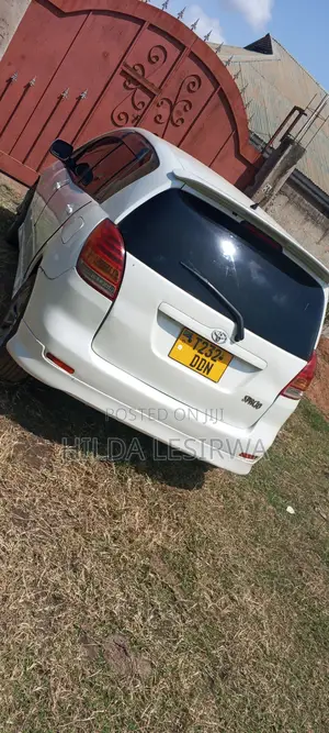 Toyota Corolla Spacio 2004 White