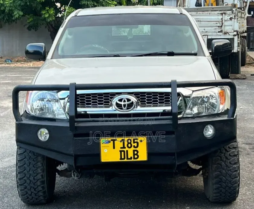 Toyota Hilux 2008 Beige