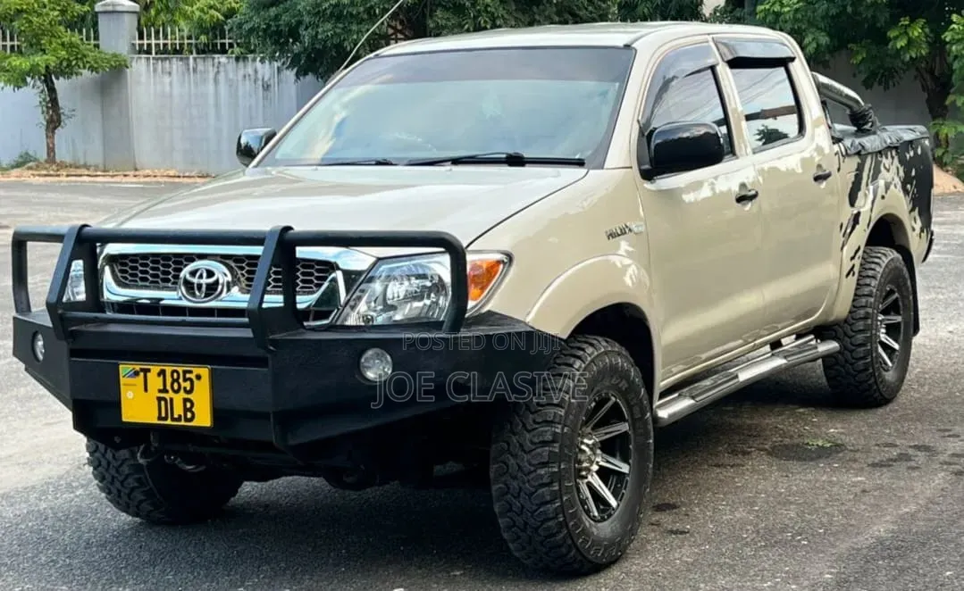 Toyota Hilux 2008 Beige