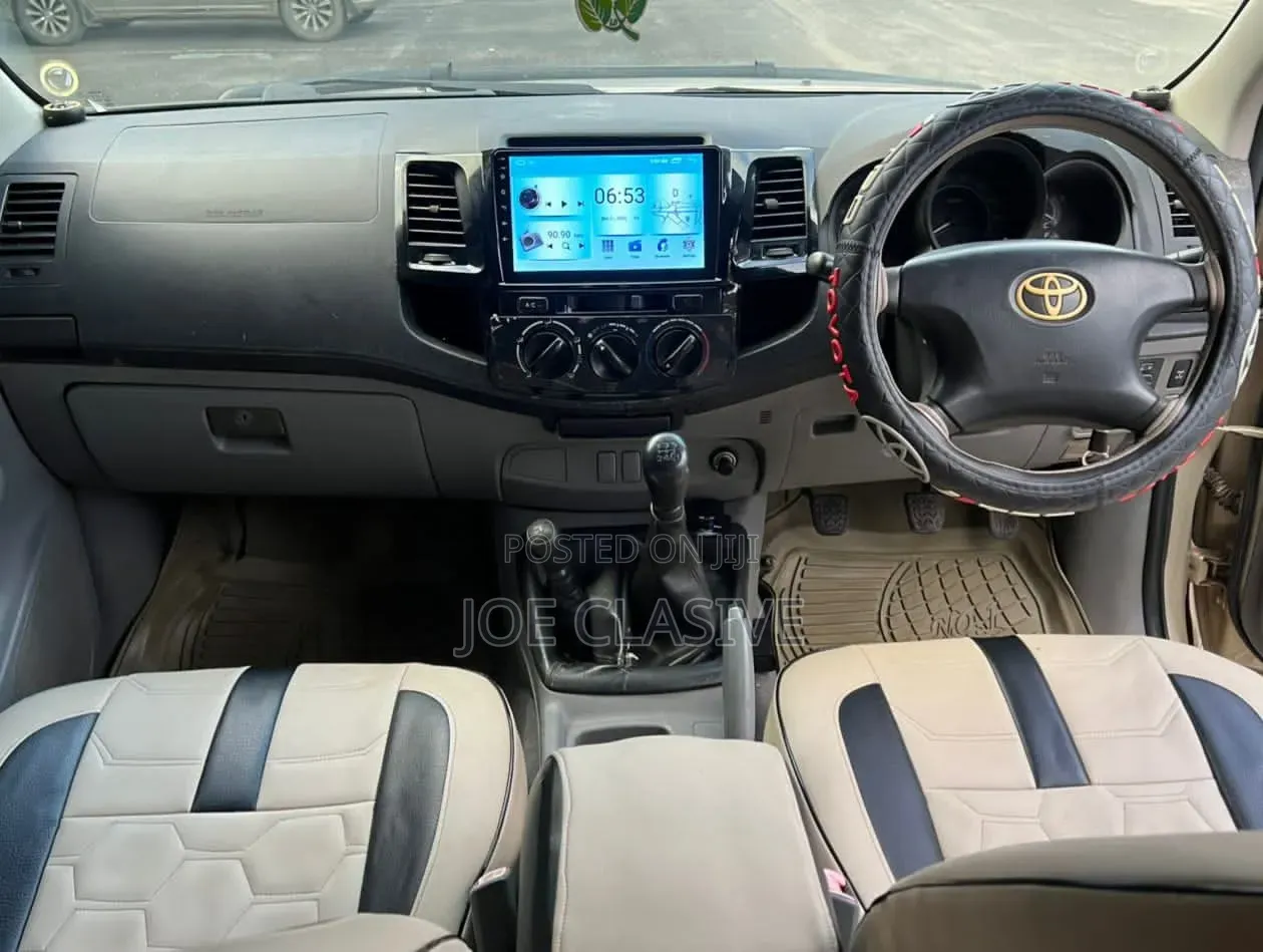 Toyota Hilux 2008 Beige