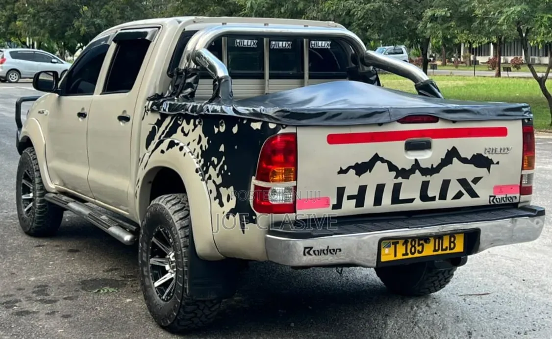 Toyota Hilux 2008 Beige