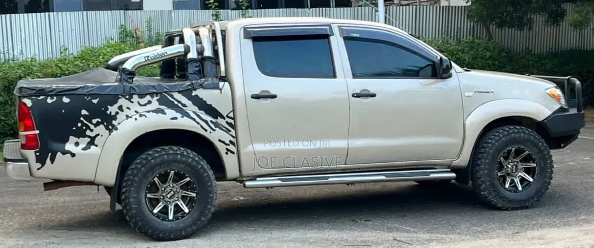 Toyota Hilux 2008 Beige