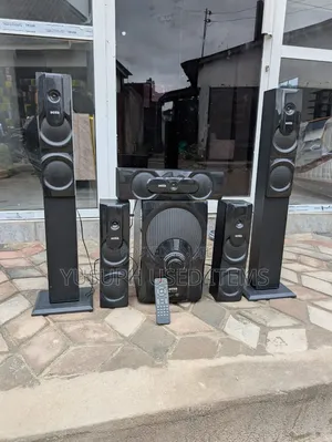 Boss Radio Speaker Tano
