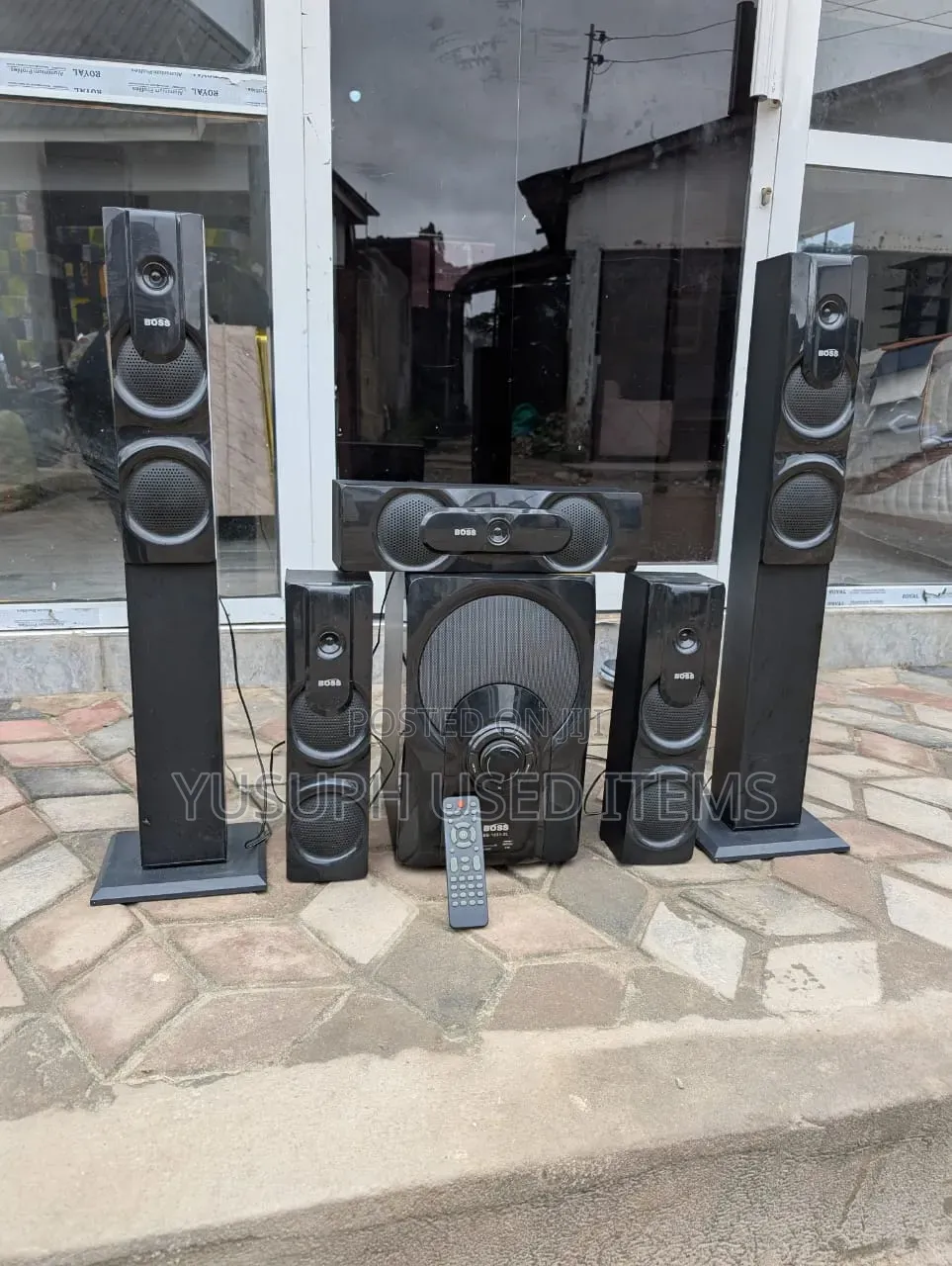 Boss Radio Speaker Tano
