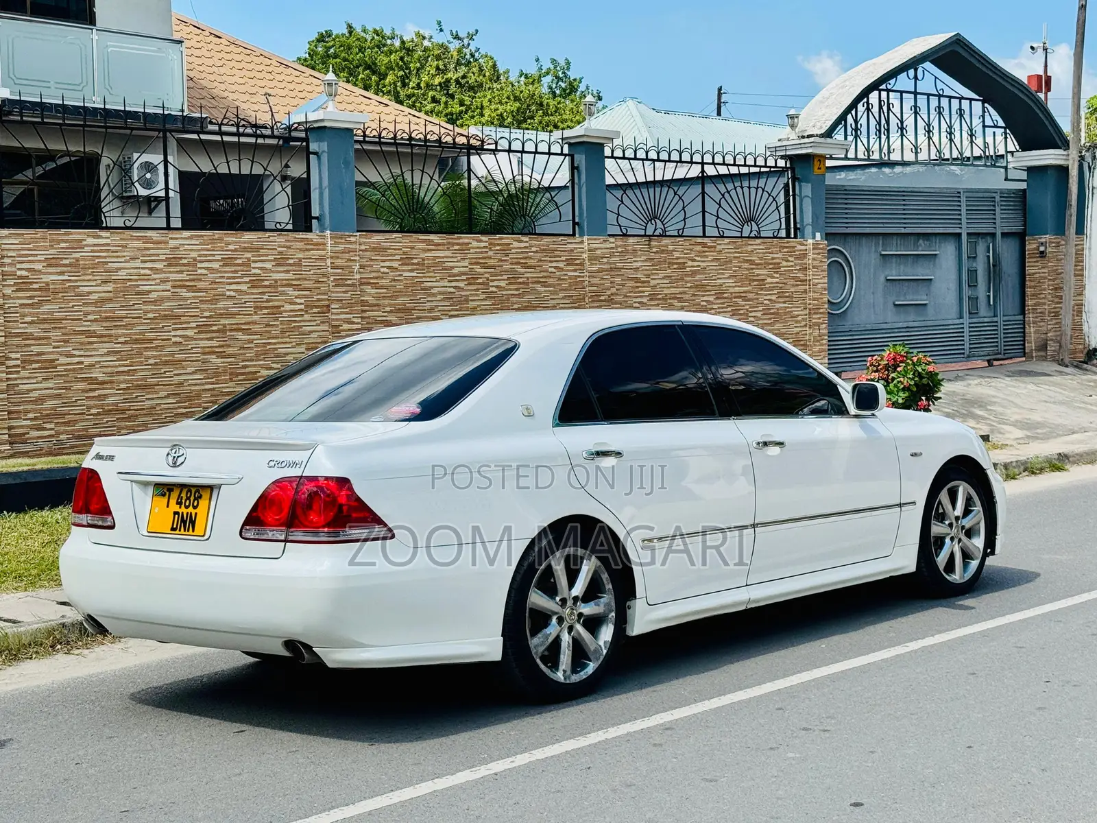 Toyota Crown Royale 2005 Pearl