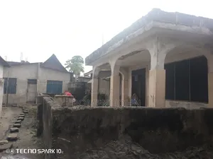 5bdrm House in Tanzania Daresalaam, Ilala for sale