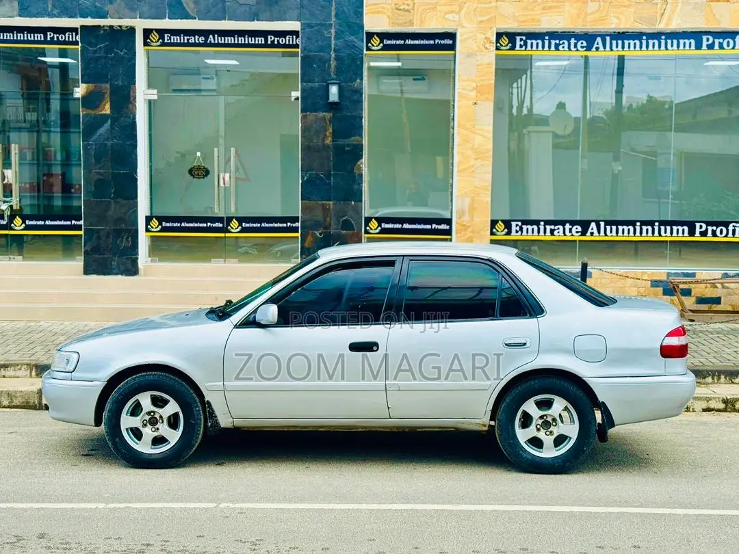 Toyota Corolla 2001 Silver