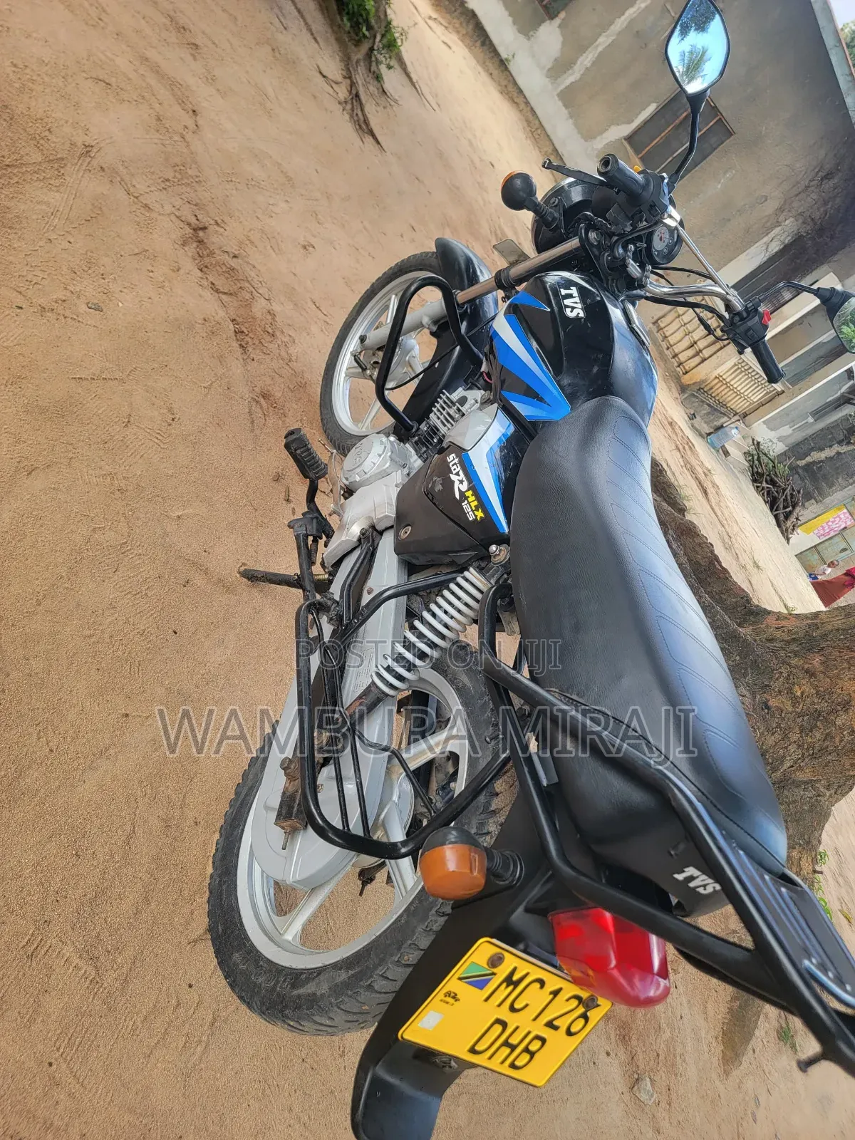 New TVS HLX 125 2025 Black