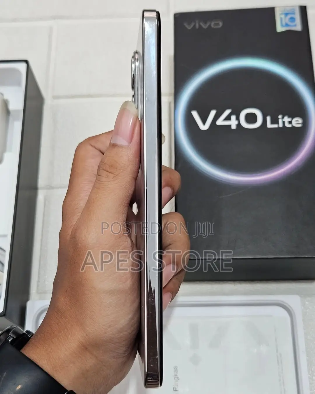 New Vivo V40 Lite 256 GB Silver