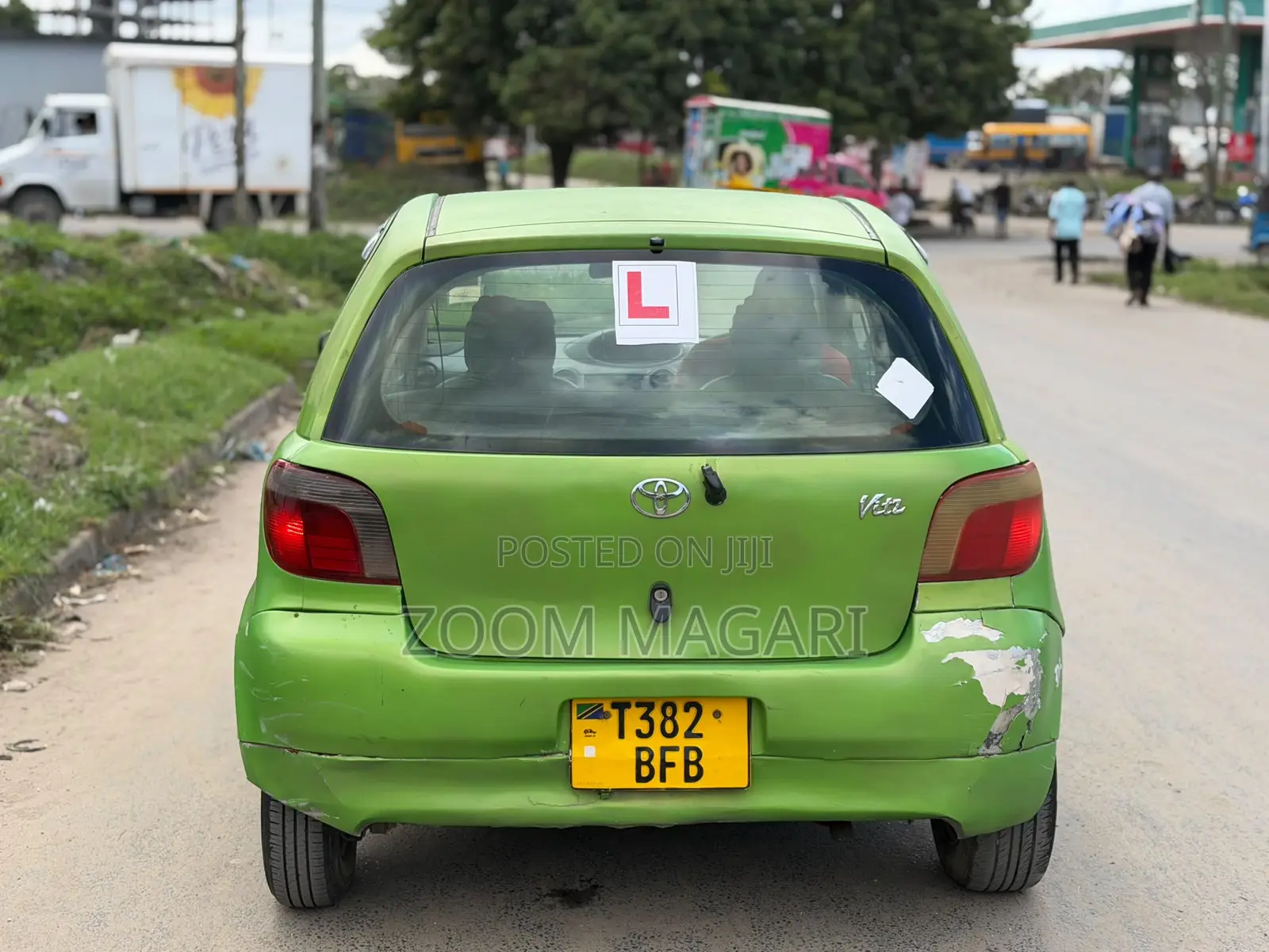Toyota Vitz 2002 Green