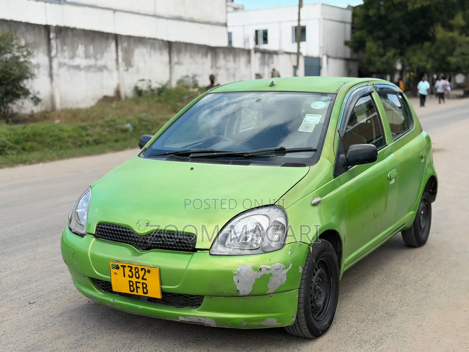 Toyota Vitz 2002 Green