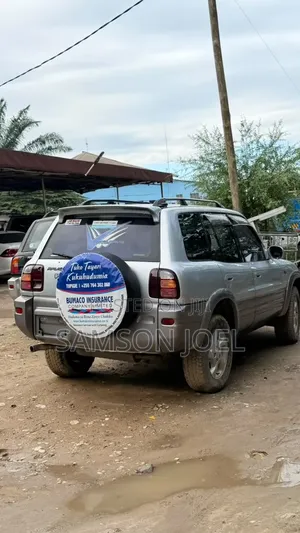 Toyota RAV4 1999 Pearl