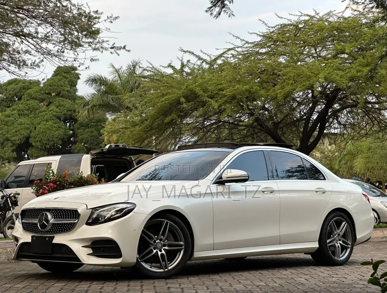 Mercedes-Benz C-Class 2017 White