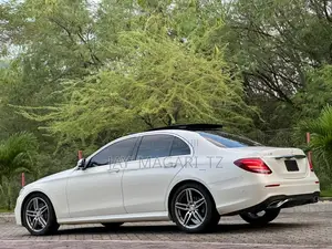 Mercedes-Benz C-Class 2017 White