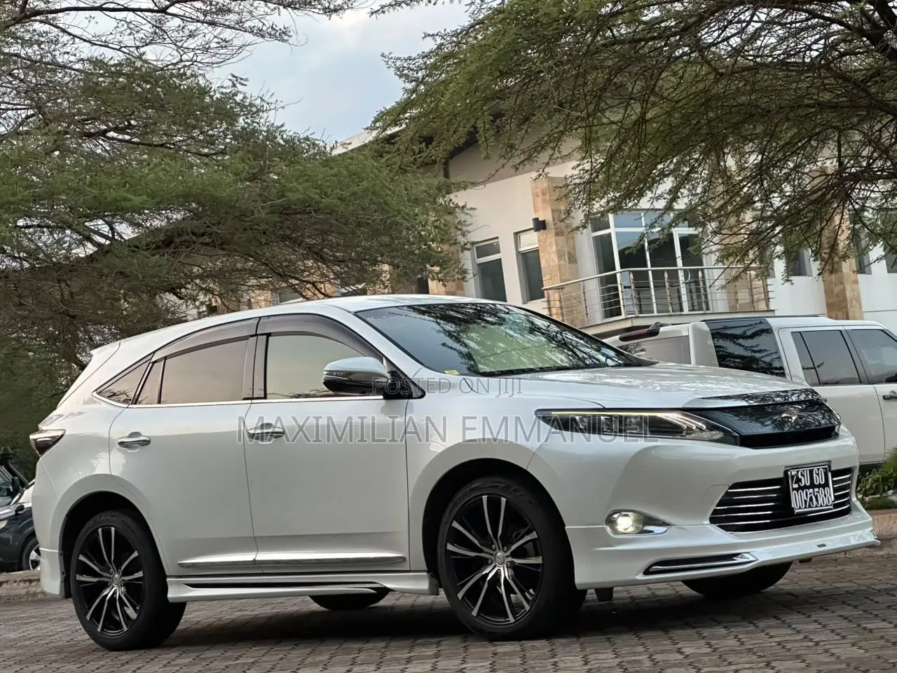 Toyota Harrier 2016 White