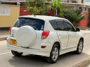Toyota RAV4 2008 White