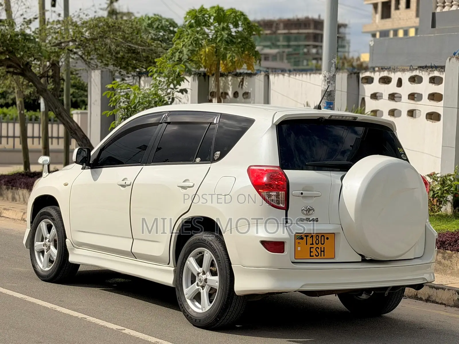 Toyota RAV4 2008 White