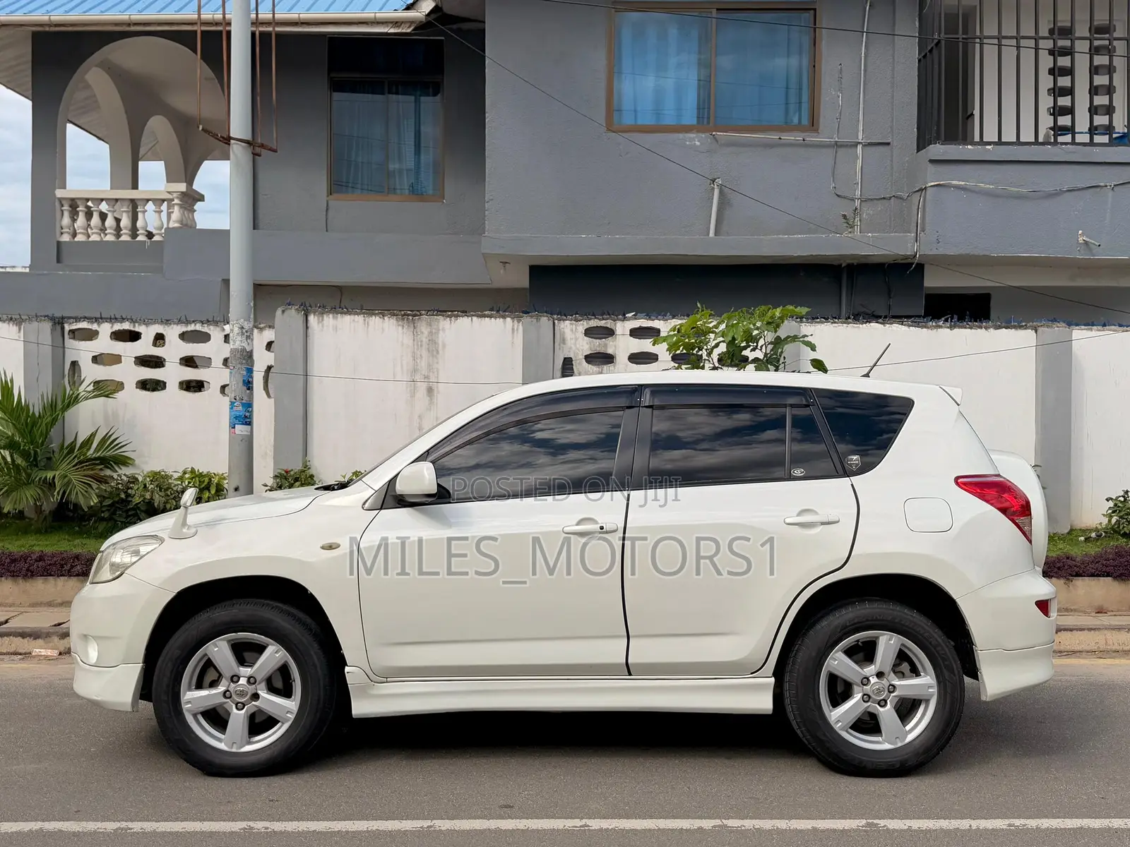 Toyota RAV4 2008 White