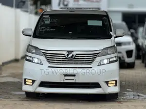 Toyota Alphard 2.4 Petrol FWD 2010 White
