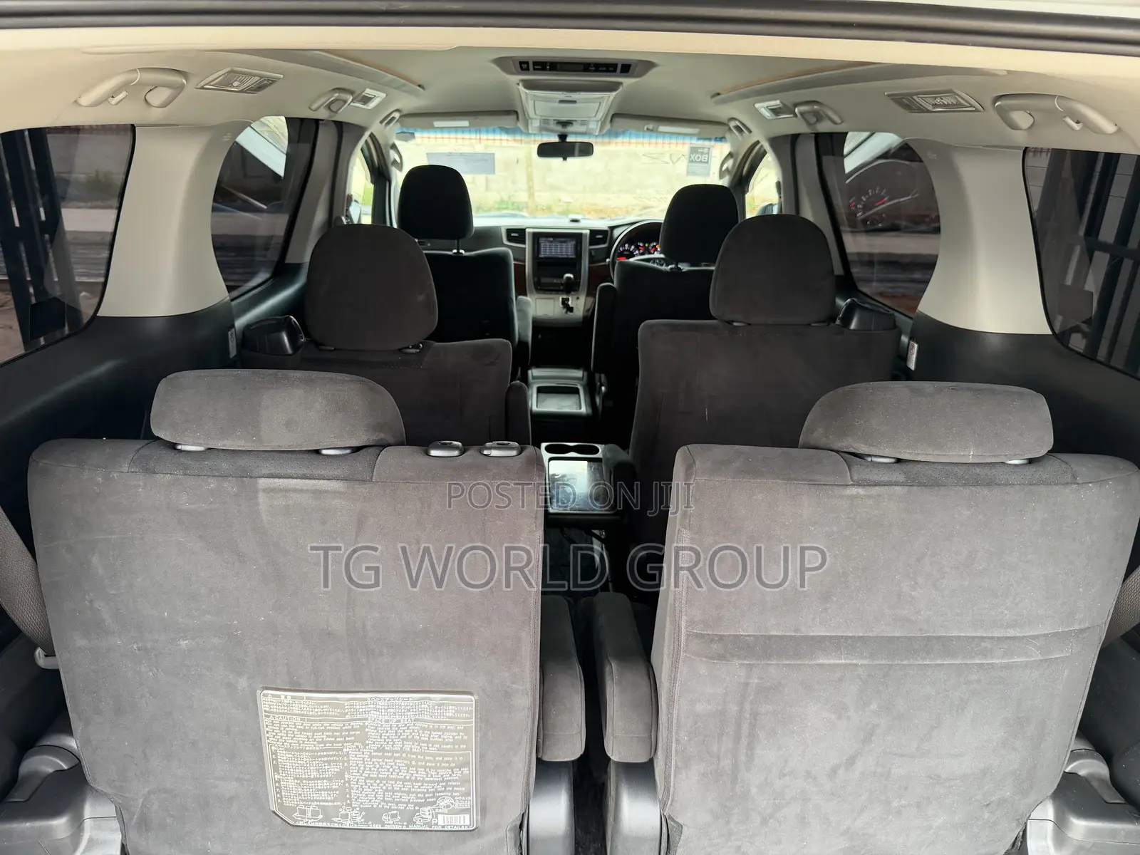 Toyota Alphard 2.4 Petrol FWD 2010 White