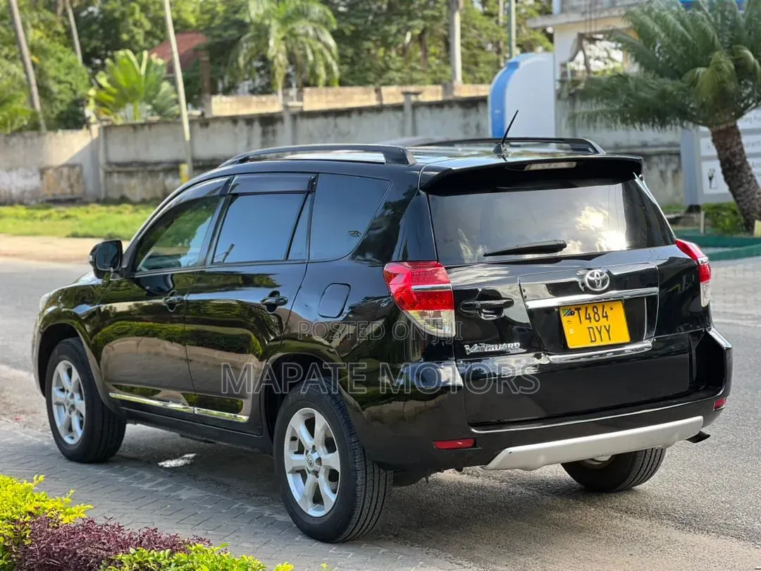 Toyota Vanguard 2008 Black