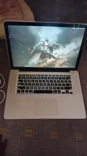 Laptop Apple MacBook 2012 8GB Intel Core i7 HDD 500GB