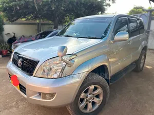 Toyota Land Cruiser Prado 2005 Silver