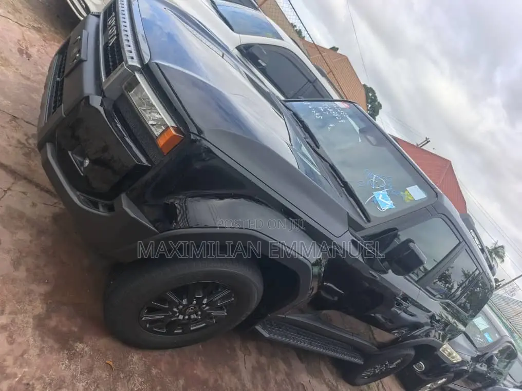 Toyota Land Cruiser Prado 2024 Black
