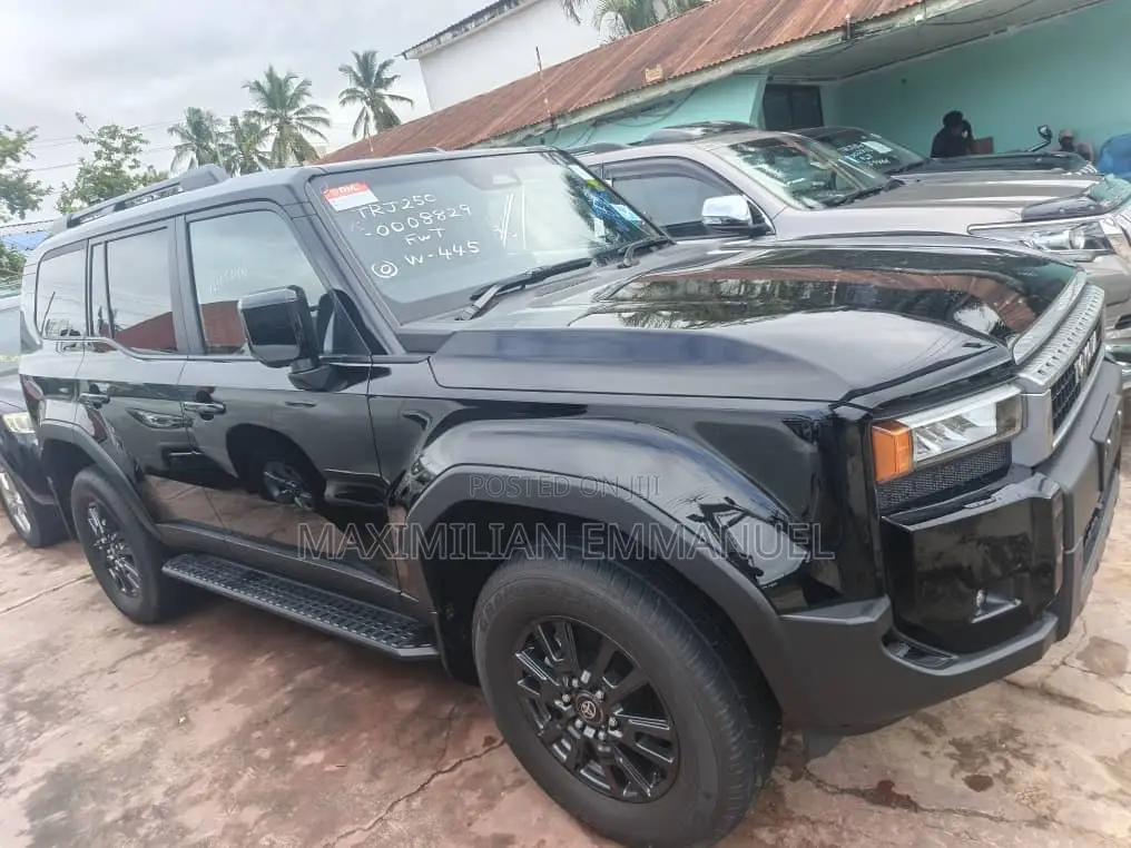 Toyota Land Cruiser Prado 2024 Black