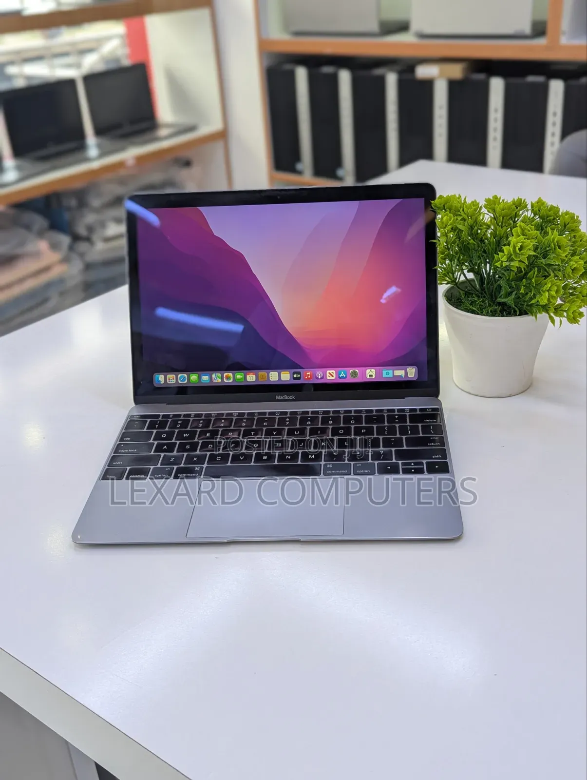 Laptop Apple MacBook 2016 8GB Intel Core i5 SSD 512GB