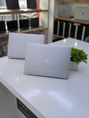 Laptop Apple MacBook Air 2015 8GB Intel Core i5 SSD 128GB