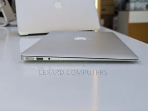 Laptop Apple MacBook Air 2015 8GB Intel Core i5 SSD 128GB