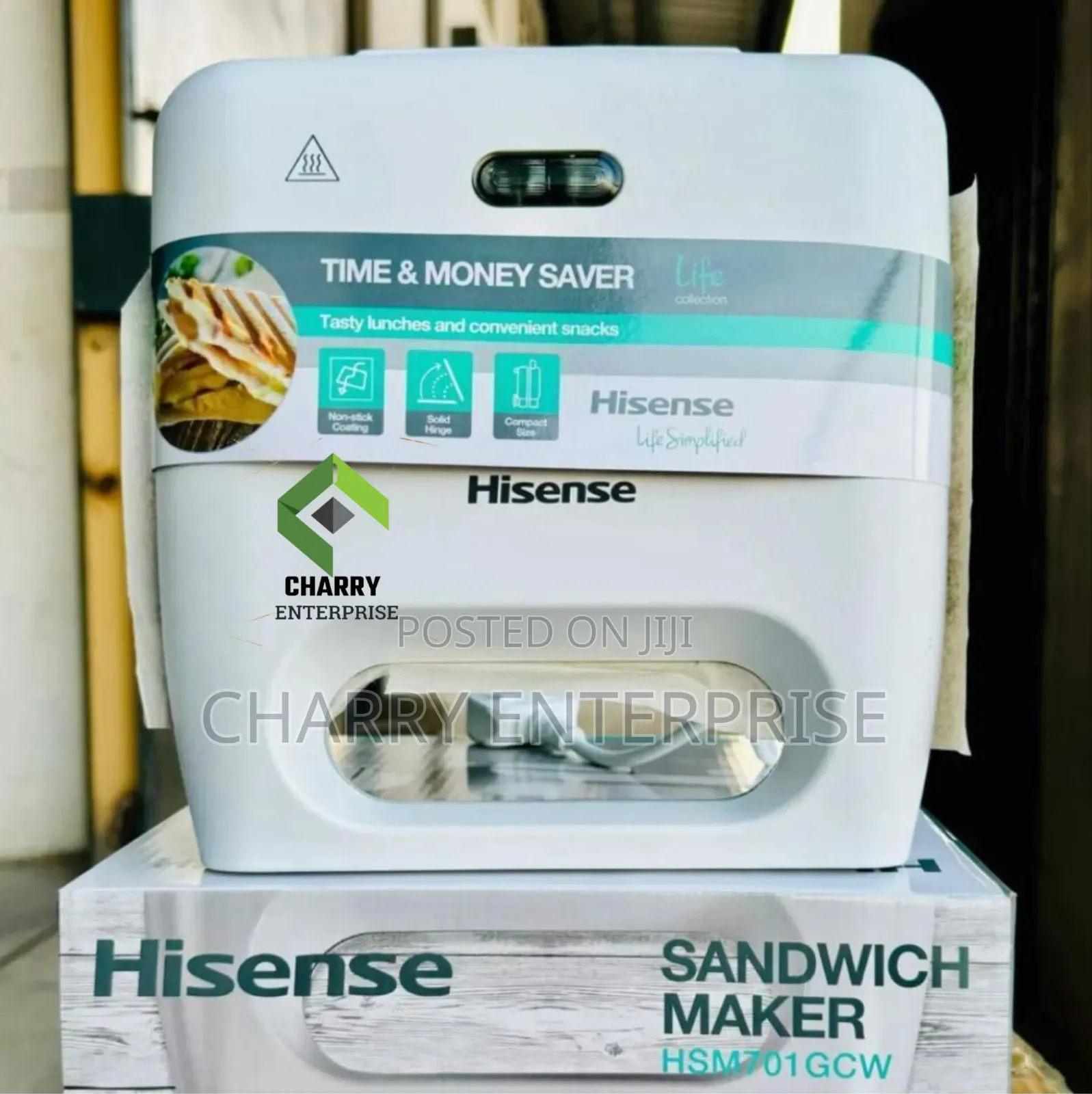 Hisense Sandwich Maker 700w Non Stick Plates