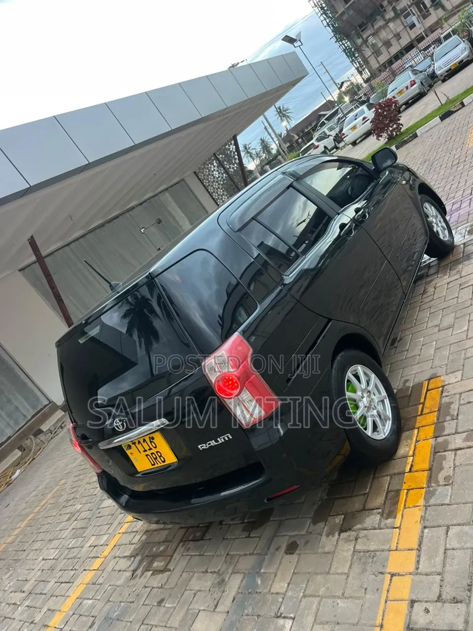 Toyota Raum 2010 Black