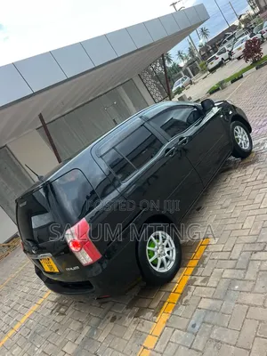 Toyota Raum 2010 Black