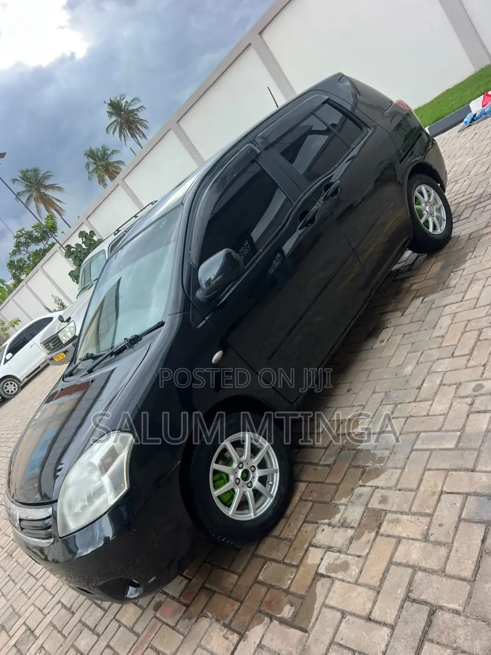 Toyota Raum 2010 Black