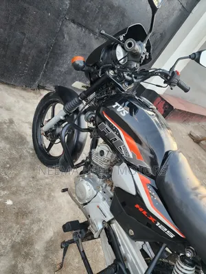 TVS HLX 125 2025 Black