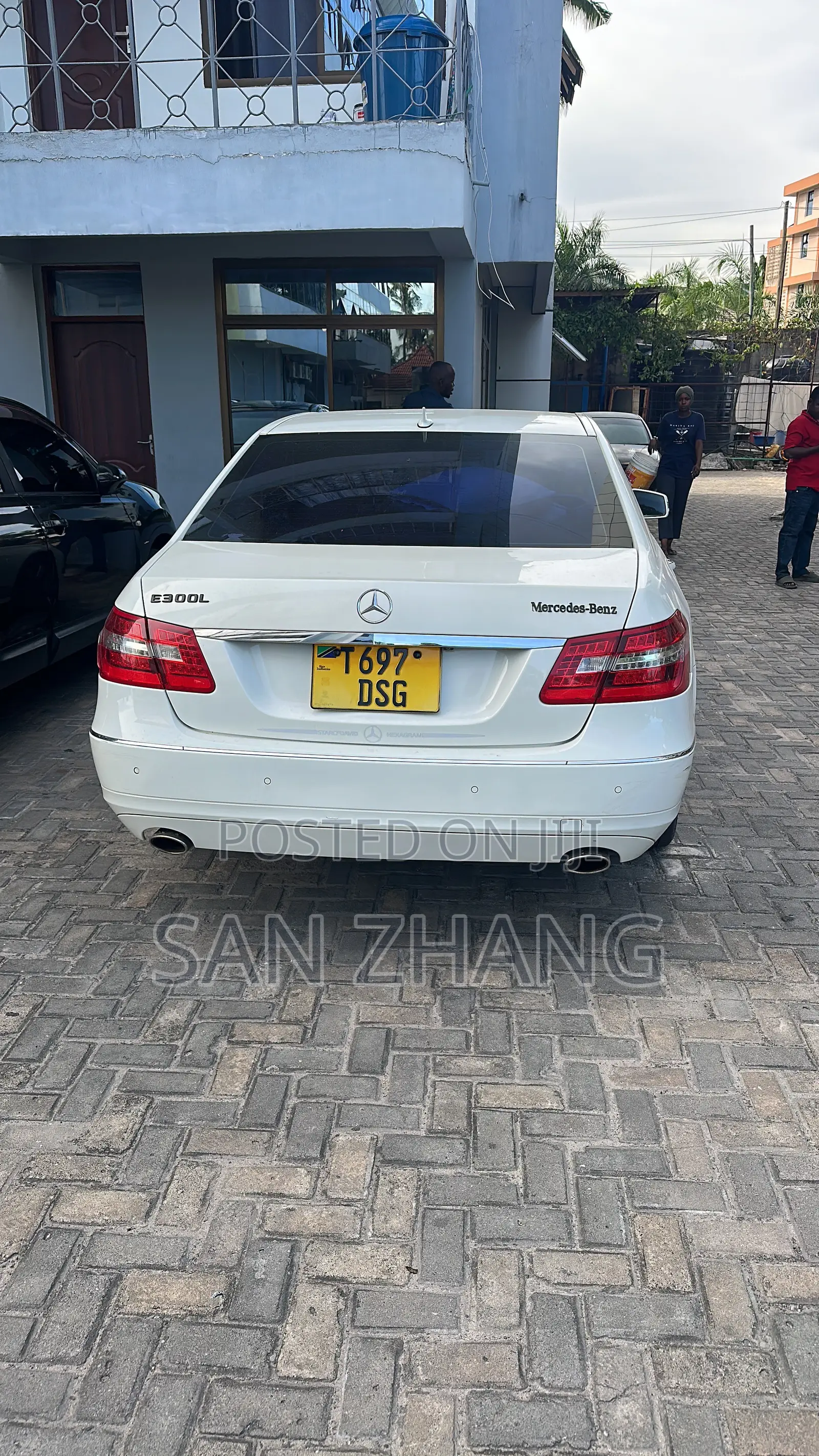 Mercedes-Benz E300 2010 White