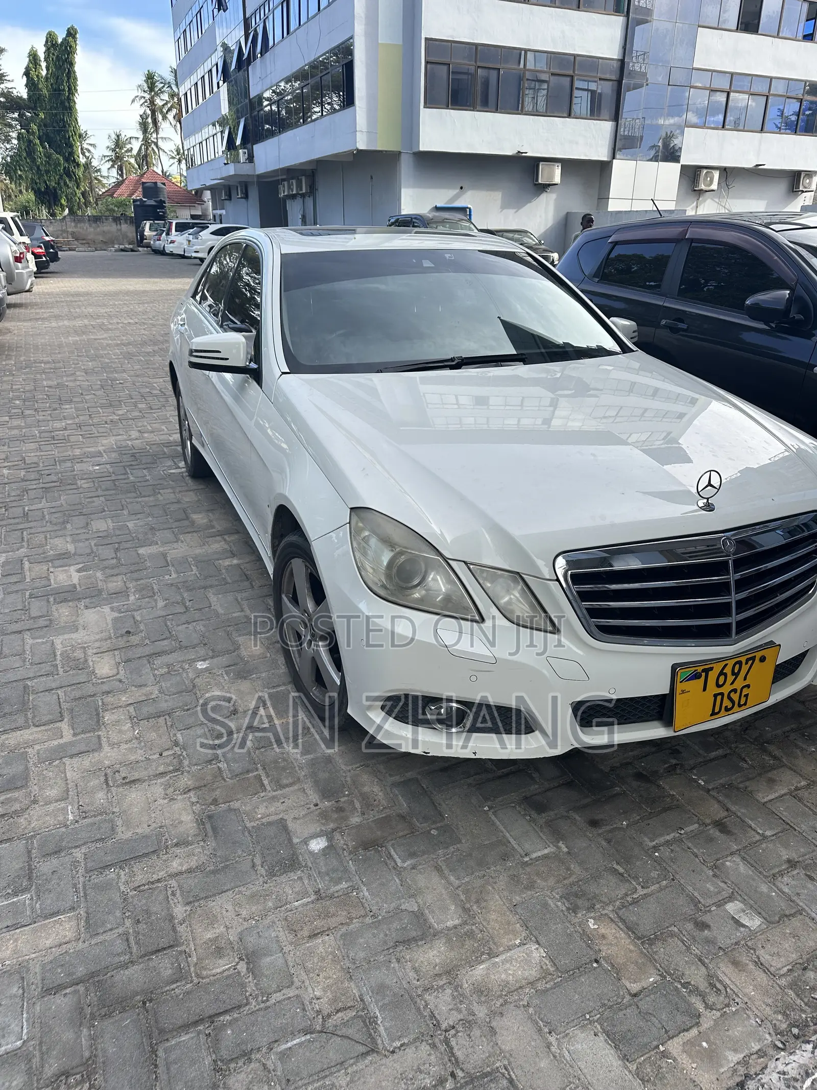 Mercedes-Benz E300 2010 White