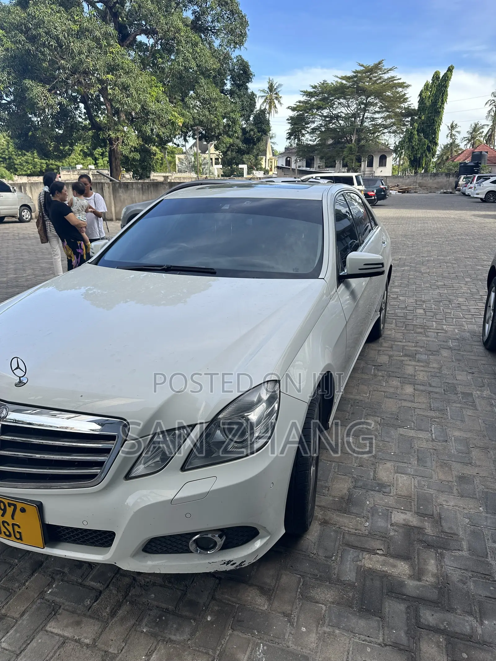 Mercedes-Benz E300 2010 White