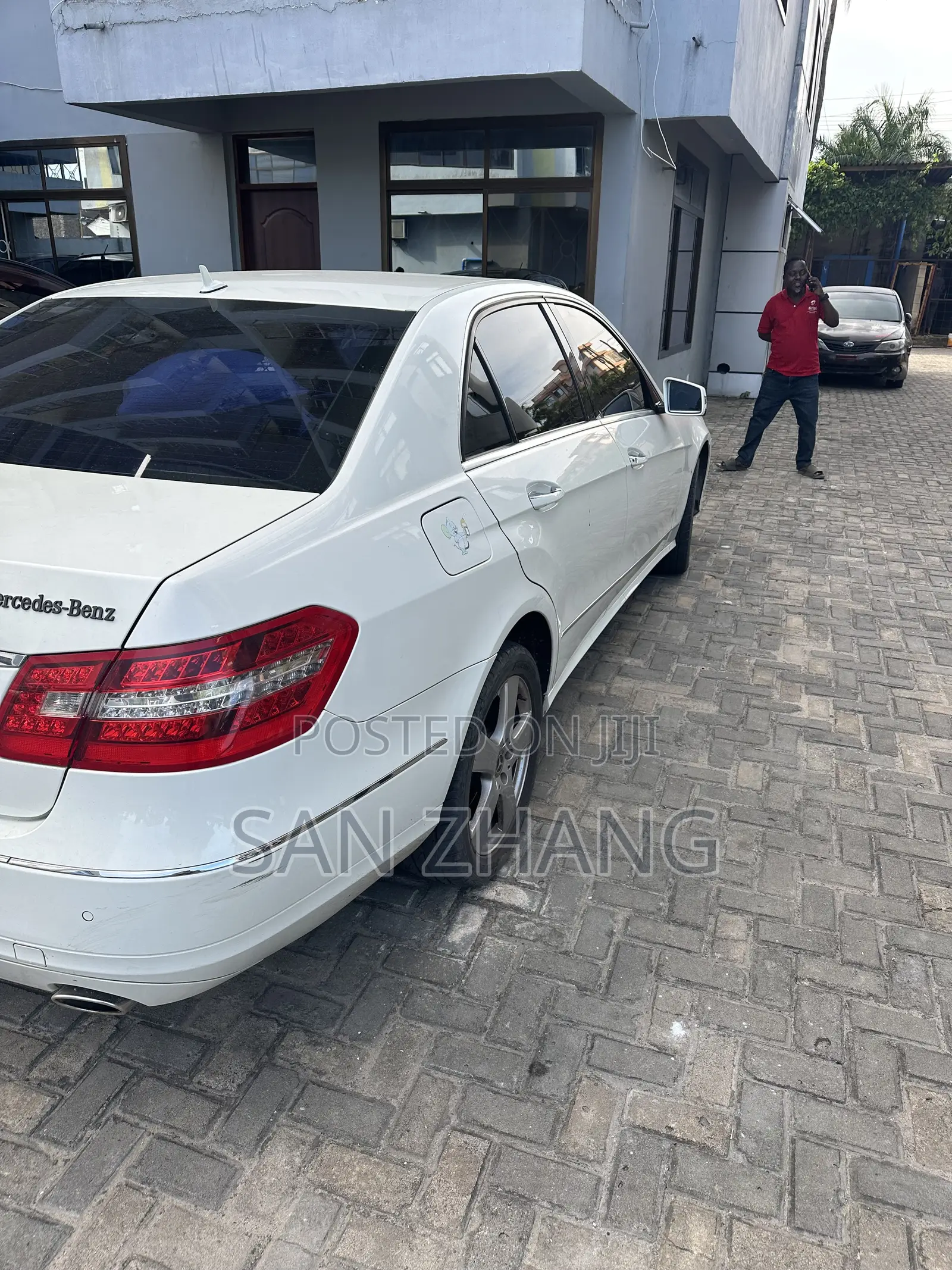 Mercedes-Benz E300 2010 White