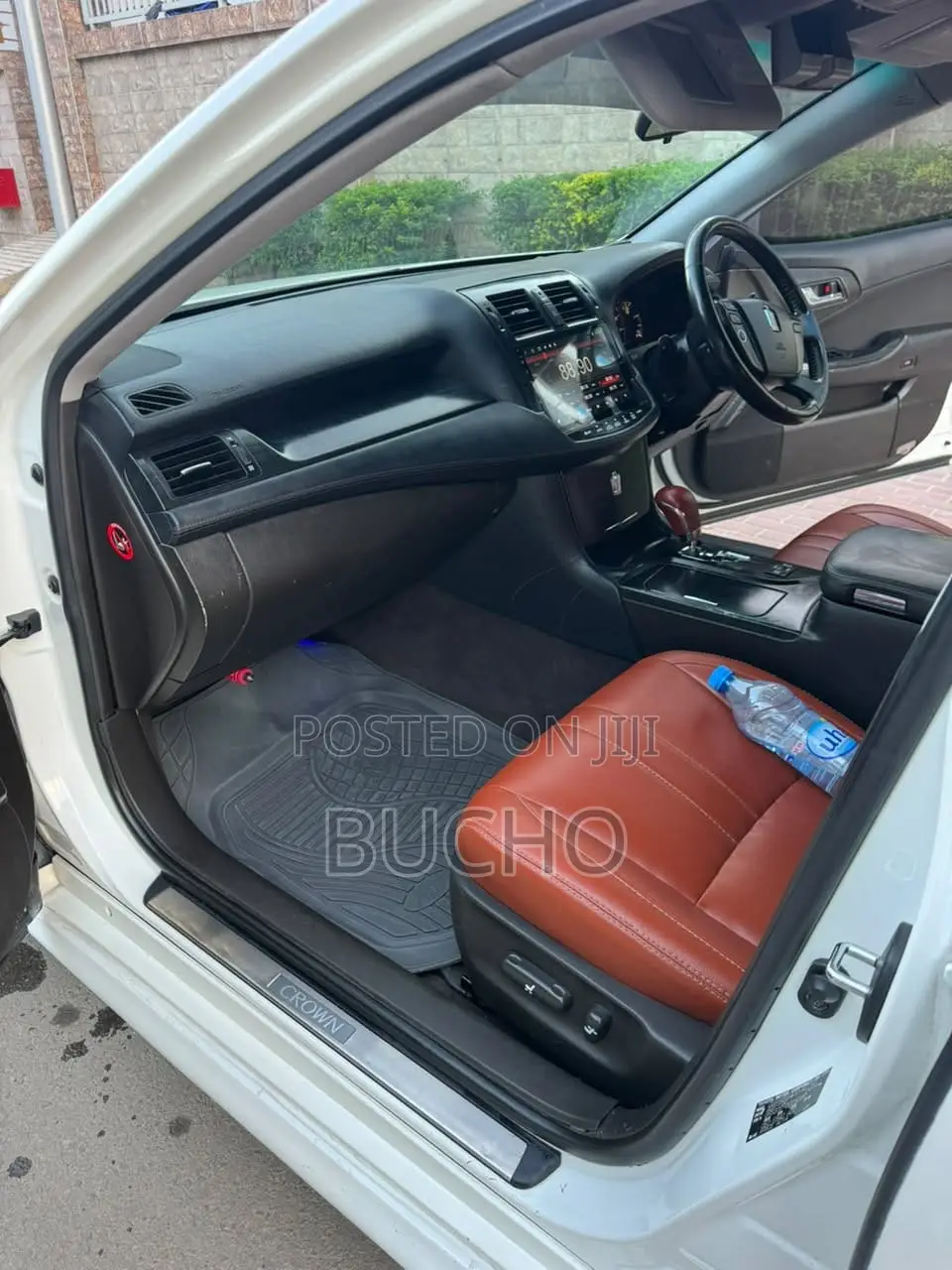 Toyota Crown 2009 White