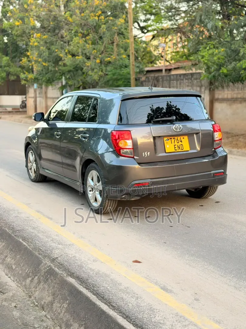 Toyota IST 2008 Gray