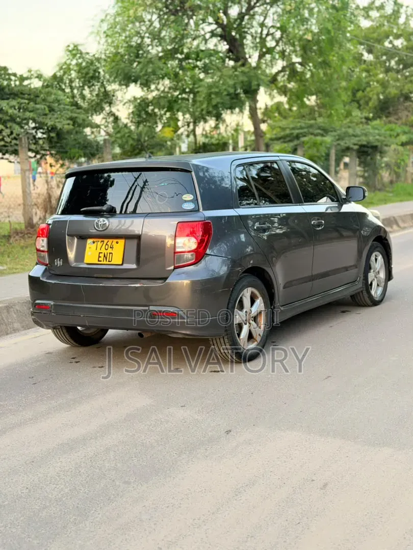 Toyota IST 2008 Gray